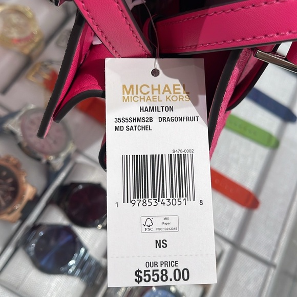 Michael Kors Hamilton Medium Signature Logo Satchel
Dragonfruit
NWT - Picture 15 of 16